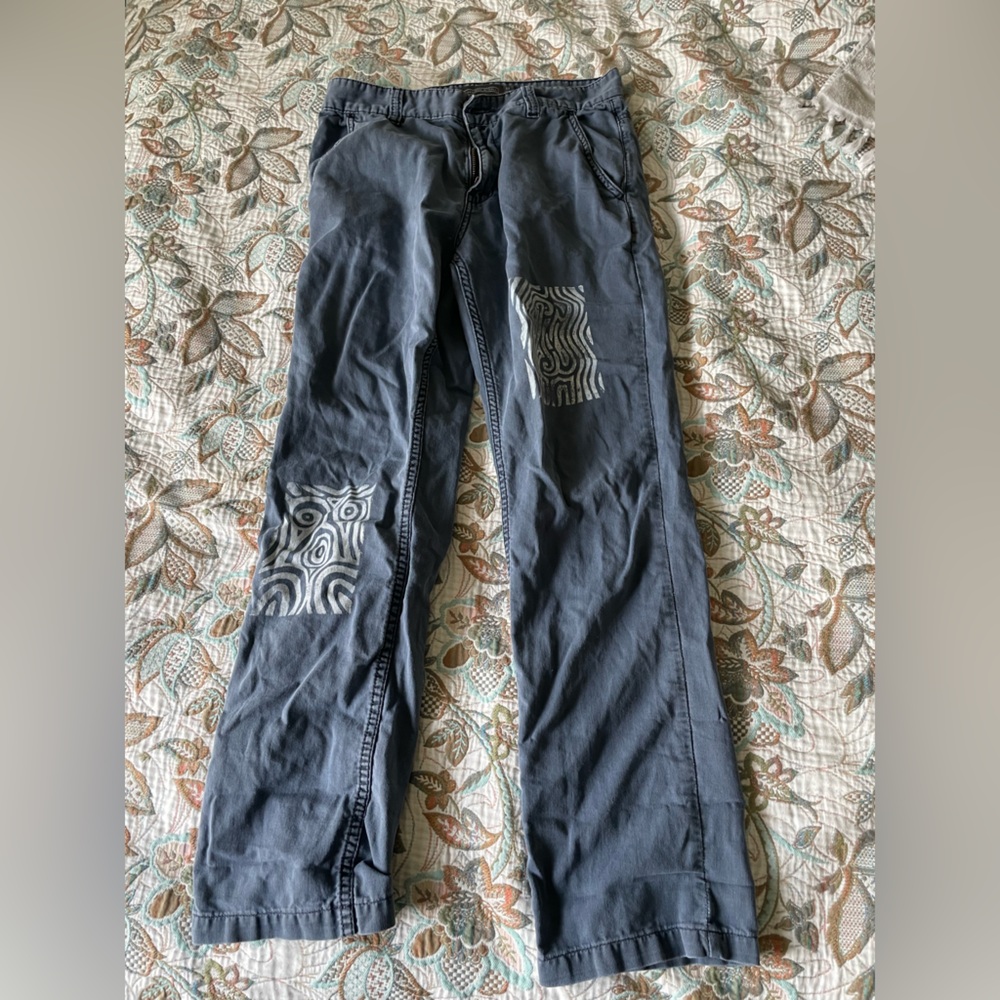 Navy pants with wavy print design